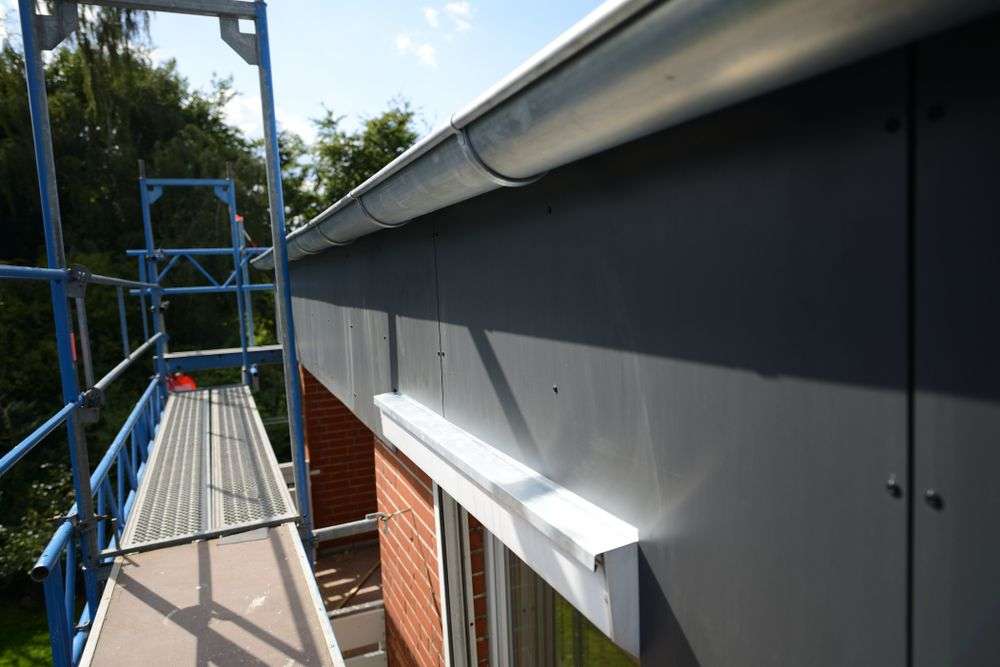 Plaatsen van donkere boeidelen